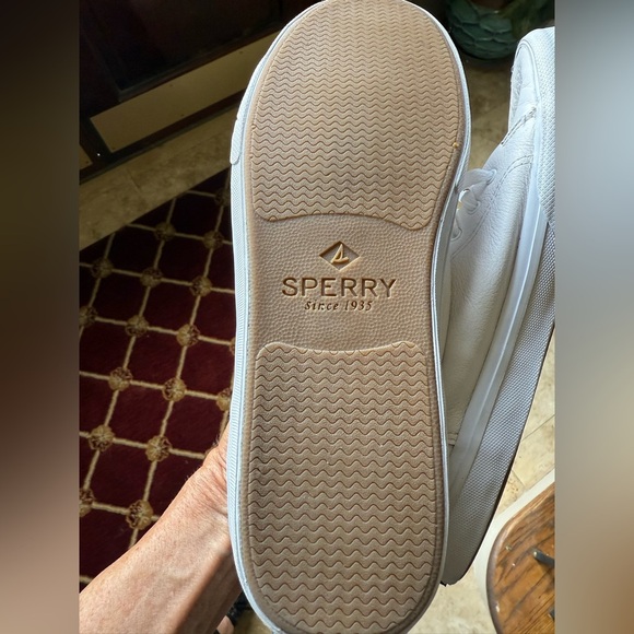 Sperrys ladies sneaker size 10 white very good condition men’s size 8 1/2 - Picture 3 of 15
